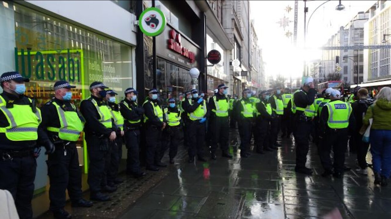 London Lockdown Protest, 19th December 2020 - Part 5: How many does it take....?