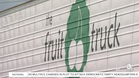 The Fruit Truck brings affordable, fresh produce to Midwestern cities