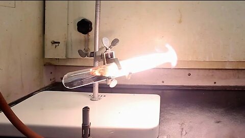 Making Magnesium Silicide and Explosive Silane Gas