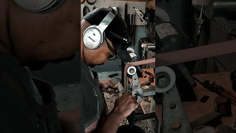 Knife handle shaping