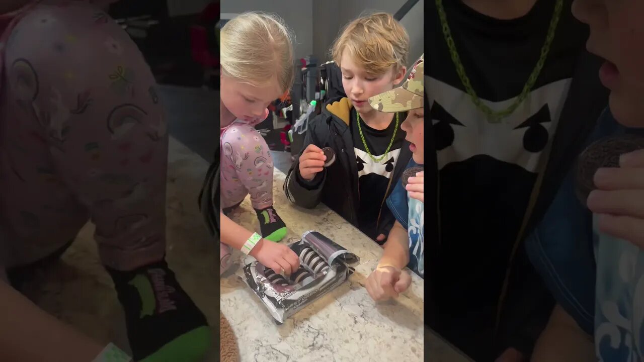 👀 look how much MASSIVE this Oreo is #shorts #food #diyfun