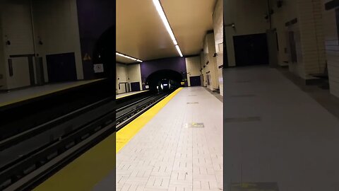 Thrilling Montréal metro arrival #viralvideo #train #montreal #travel #railway #metro