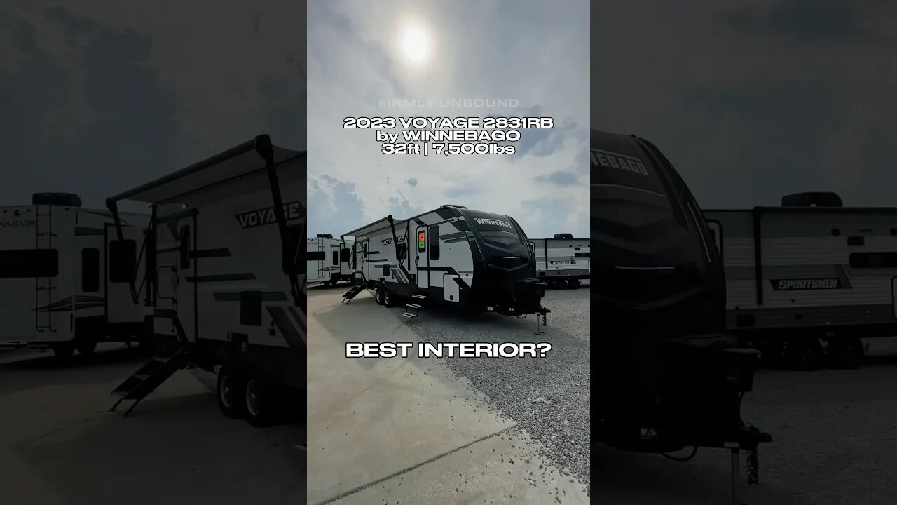 This travel trailer RV has a fun and refreshing interior! 2023 Winnebago Voyage 2831RB