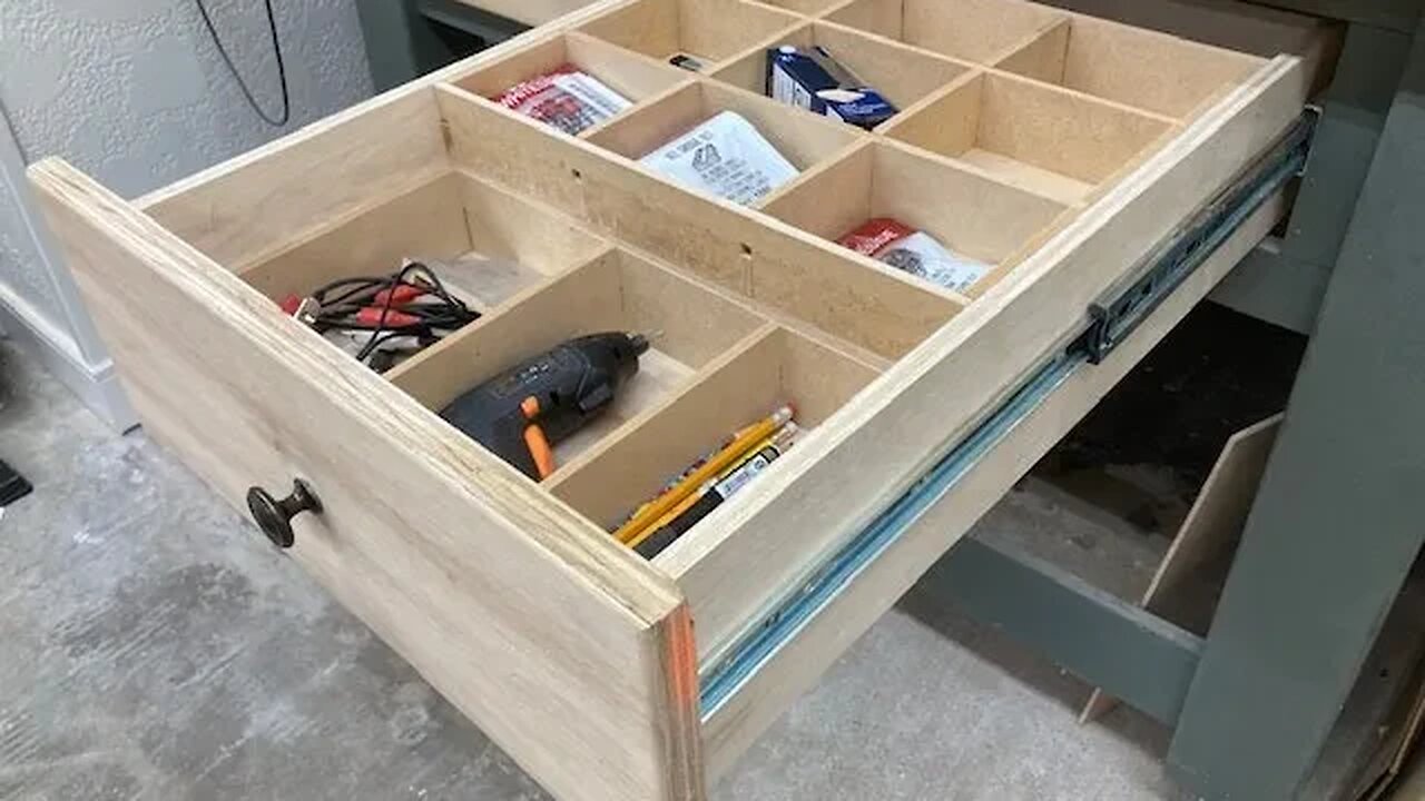 DIY Shop Drawer Dividers with Sliding Tray | BEGINNER SERIES