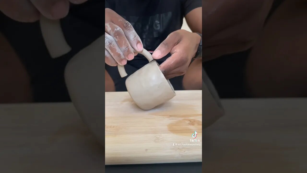 Handmade pottery lessons #handmadeceramics #ceramic #studiopottery #handmadepottery #pottery #diy
