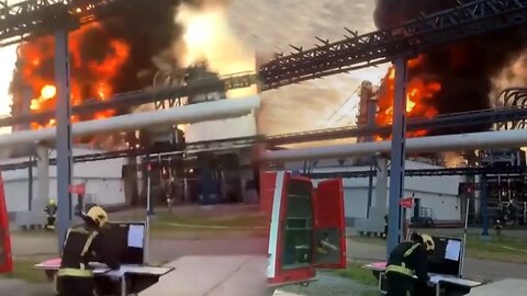 Strong fire breaks out in Russia's largest oil refinery