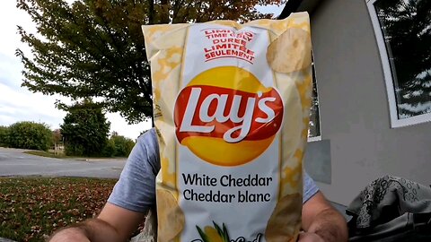 Limited Time Only Lays smartfood white cheddar Review Canada