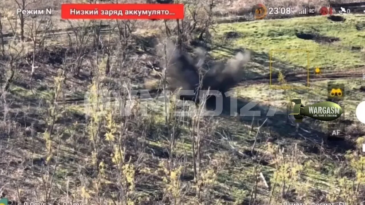 Close mortar arrival sees Ukrainian troops run for cover near Priyutnoye