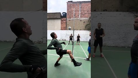 Lance com duas batidas no bloqueio, no futetênis! #futebol #futevôlei #futmesa