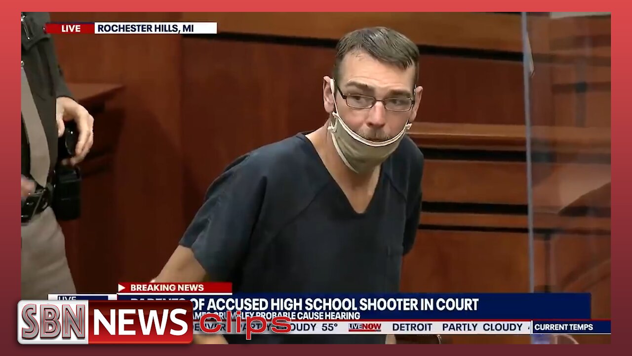 Oxford Shooting: Parents Caught Trying to Communicate in Court - 5568