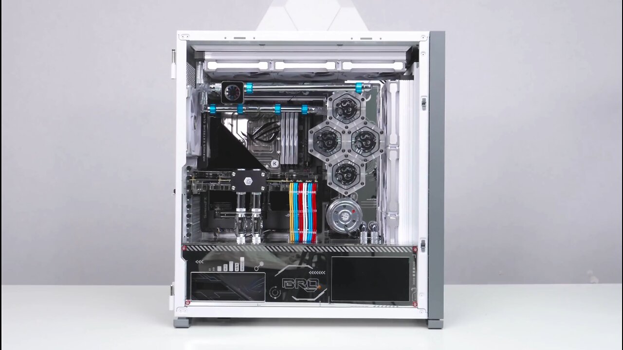 Corsair 7000X Build A PC with Z690 Extreme Glacia