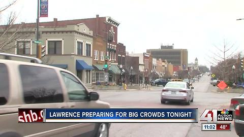 Glass containers, roof access banned in downtown Lawrence if KU advances to Elite 8