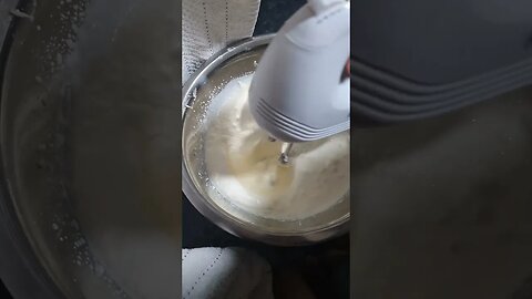 Cake Mixing Asmr 🥮😛 #shorts #cake #asmr #viral