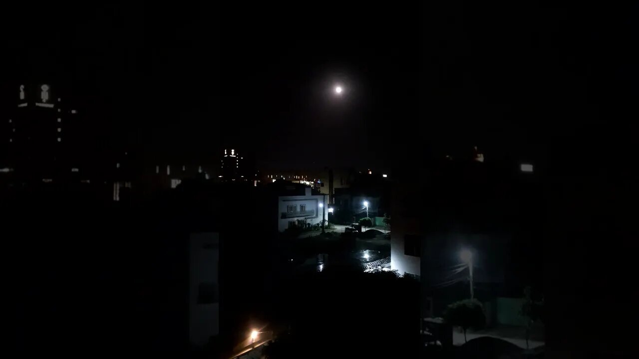 SubhanAllah, Moon is looking so peaceful, MashAllah