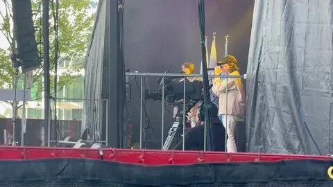 Sara and Tegan performing on Canada day at Canada place