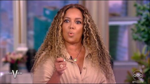 The View's Hostin: Stop Calling Mar-A-Lago FBI Raid A Raid