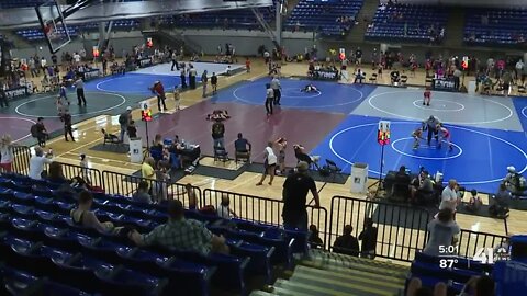 Wrestling event brings thousands to KC