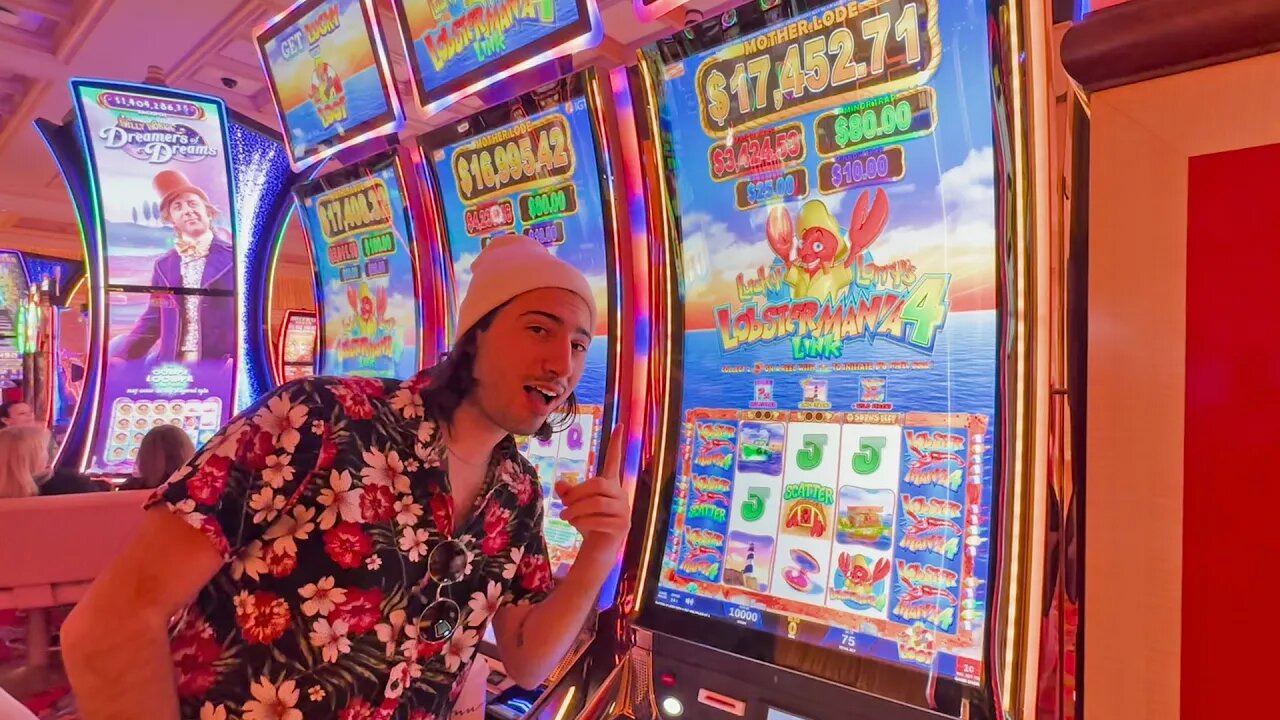 Sometimes You Get REWARDED For Playing Slots In Las Vegas 😇