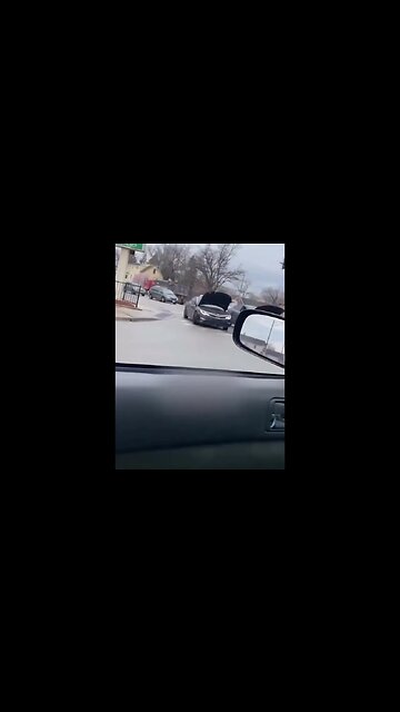 Someone doesnt quite understand how to use Jumper Cables