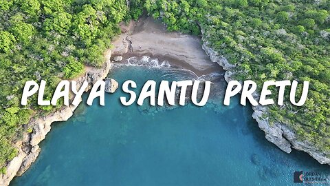 Playa Santu Pretu, Curacao - 15 minute hike to this black sand beach from Playa Santa Cruz