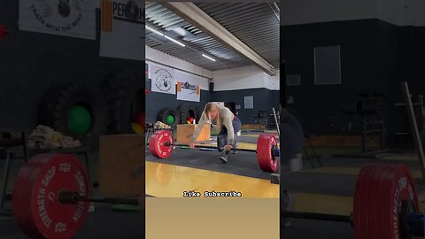 Expert Female Powerlifter: You need to see this Deadlift Super Human #viral #short #shorts