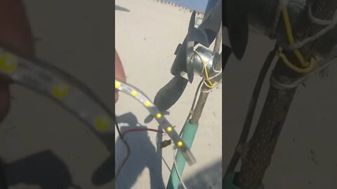 Watch Bright LED Lights in a Sunny Day Powered By The Wind