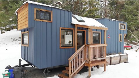 Amy & Craig's West Coast Tiny Home