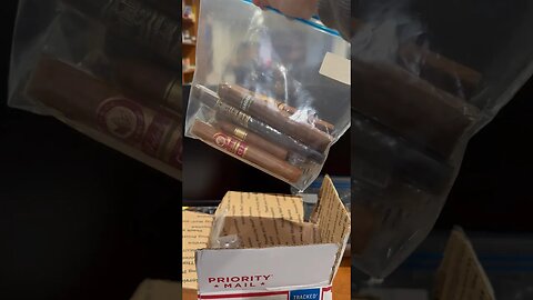 @TheVintageCigar dropping bombs!! #thankyou #cigar #cigars #luxury
