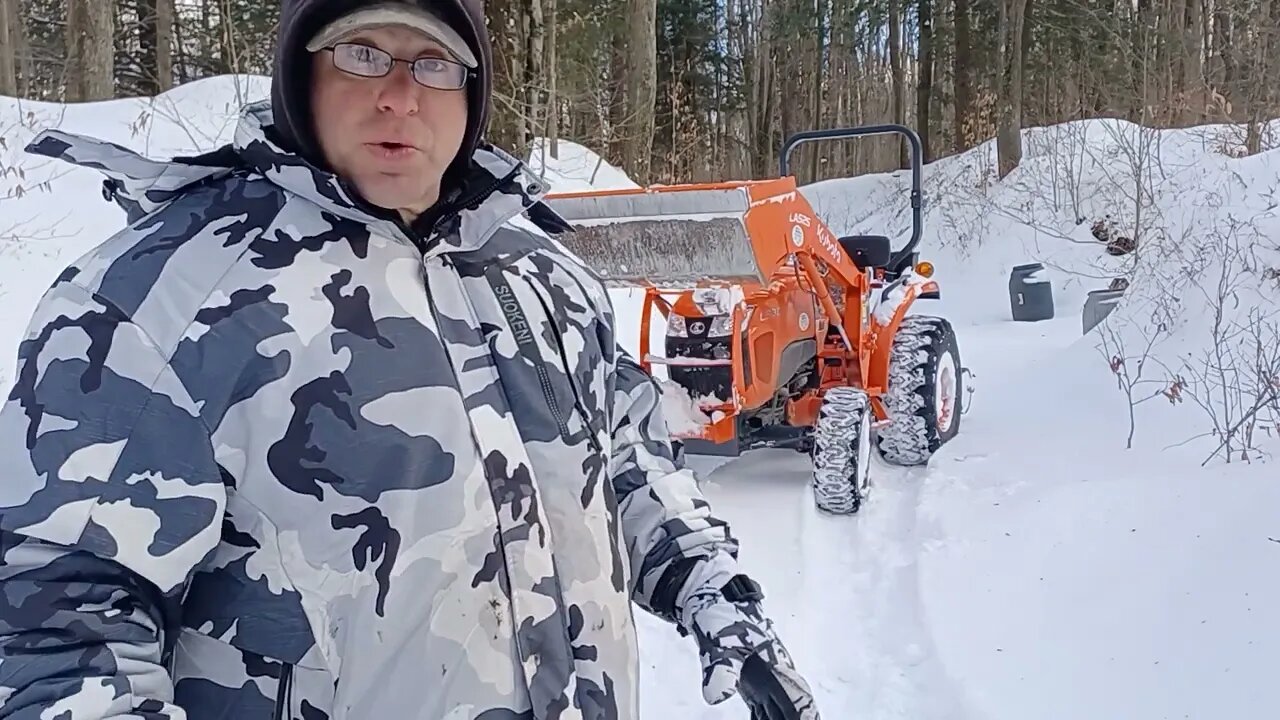 Kubota L3901 Plowing with Bucket