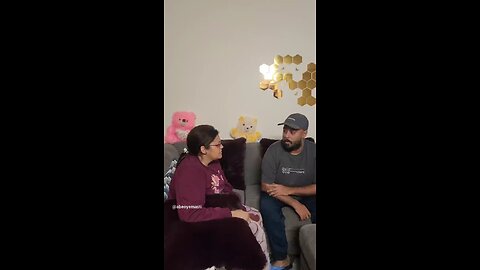 I can't live comfortably anymore 😪 #shorts #abeoye #husbandwife #tiktok #funny #couple #comedy
