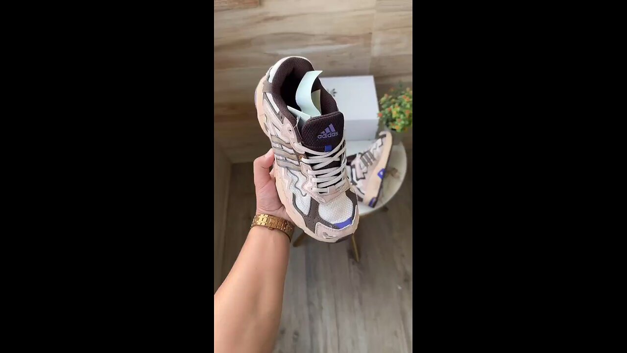 Adidas Bad Bunny Response CL