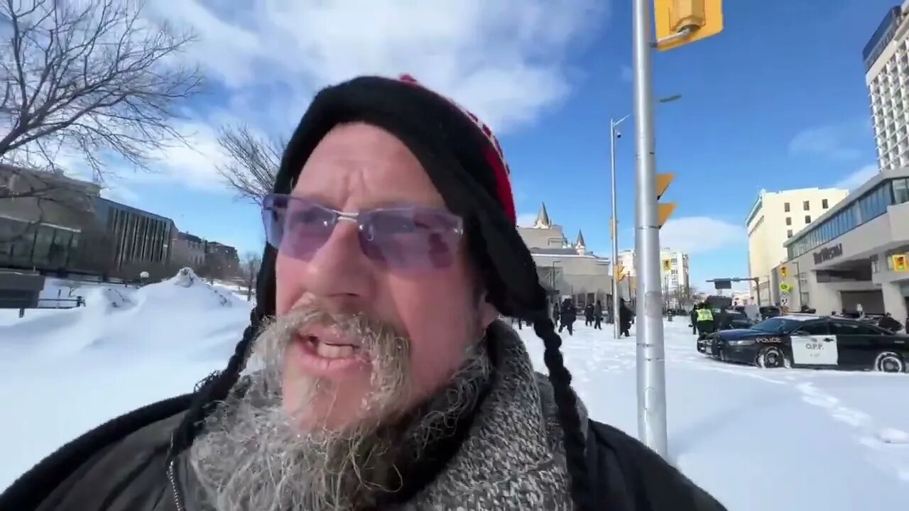 RCMP rolling in - Show Of Force - Canadian Trucker Freedom Convoy 2022