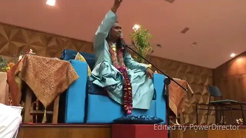 Radhe Krishna Govinda Gopal: Guruji canta antes do Darshan de Belo Horizonte, 29 Maio 2019