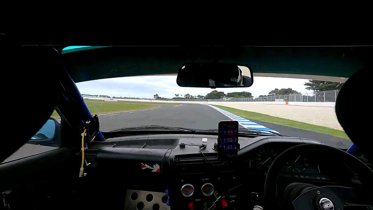 E30 lap of Phillip Island