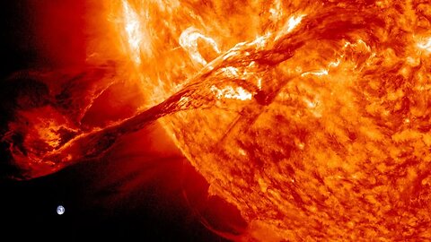 Be not dismayed @ The signs in heaven because the sun is acting strange 😳👀