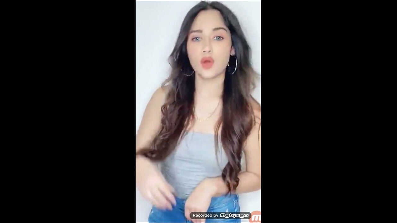 Cute Girl 4 types of good acting