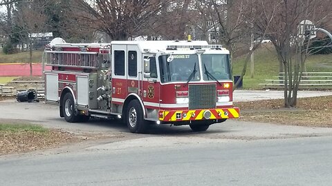 Norristown Engine 27 leaving a garbage fire