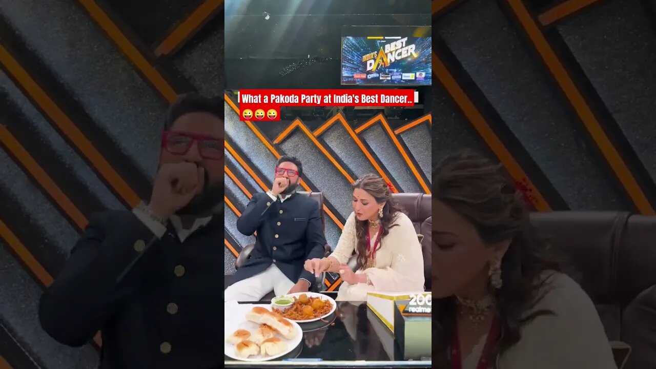 🎇🎇Pakoda Party makes Sonali & Abhishek naughty #dance #bollywood