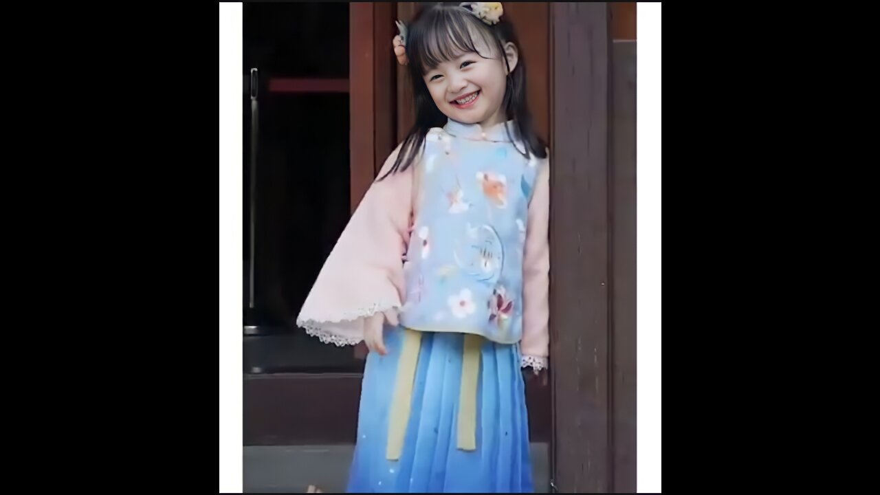 Asian Little cutest Girl smile/Reacts video