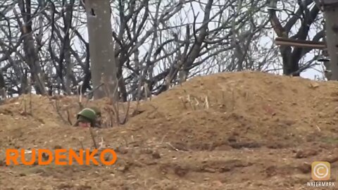 Russian sniper takes out a Ukrainian soldier