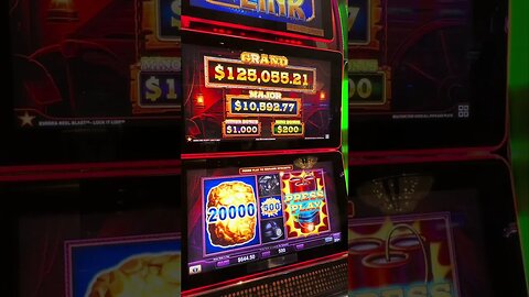 Rubbed My Head For Good Luck= Massive Jackpot #casino #slots #money