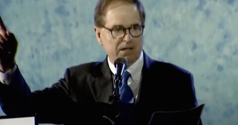 NLPC Chairman Confronts Warren Buffett at Berkshire Hathaway Annual Meeting