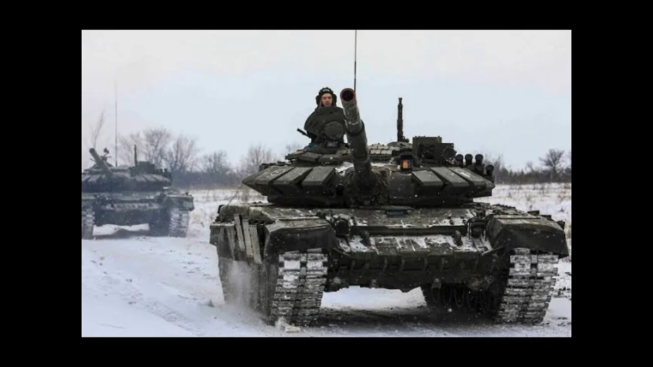 Breaking "Russia Rolls Into Ukraine" 200,000 Troops On The Border