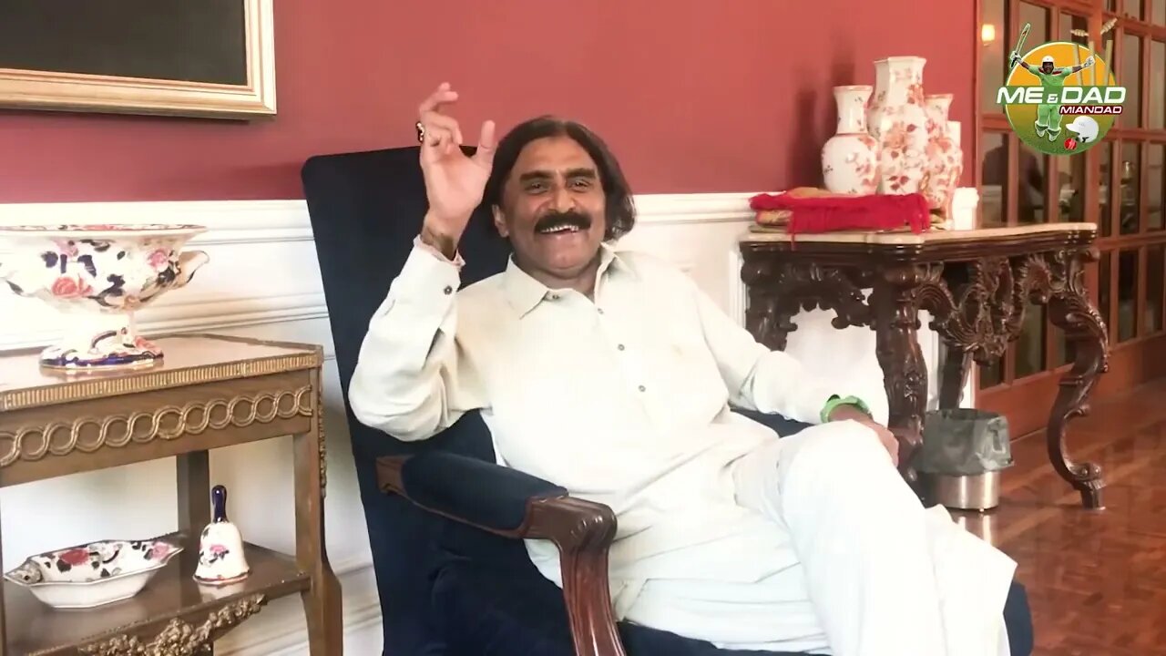 Shahid Afridi The Perfect Hitter, You can't believe the Power of Afridi's HIT Javed Miandad