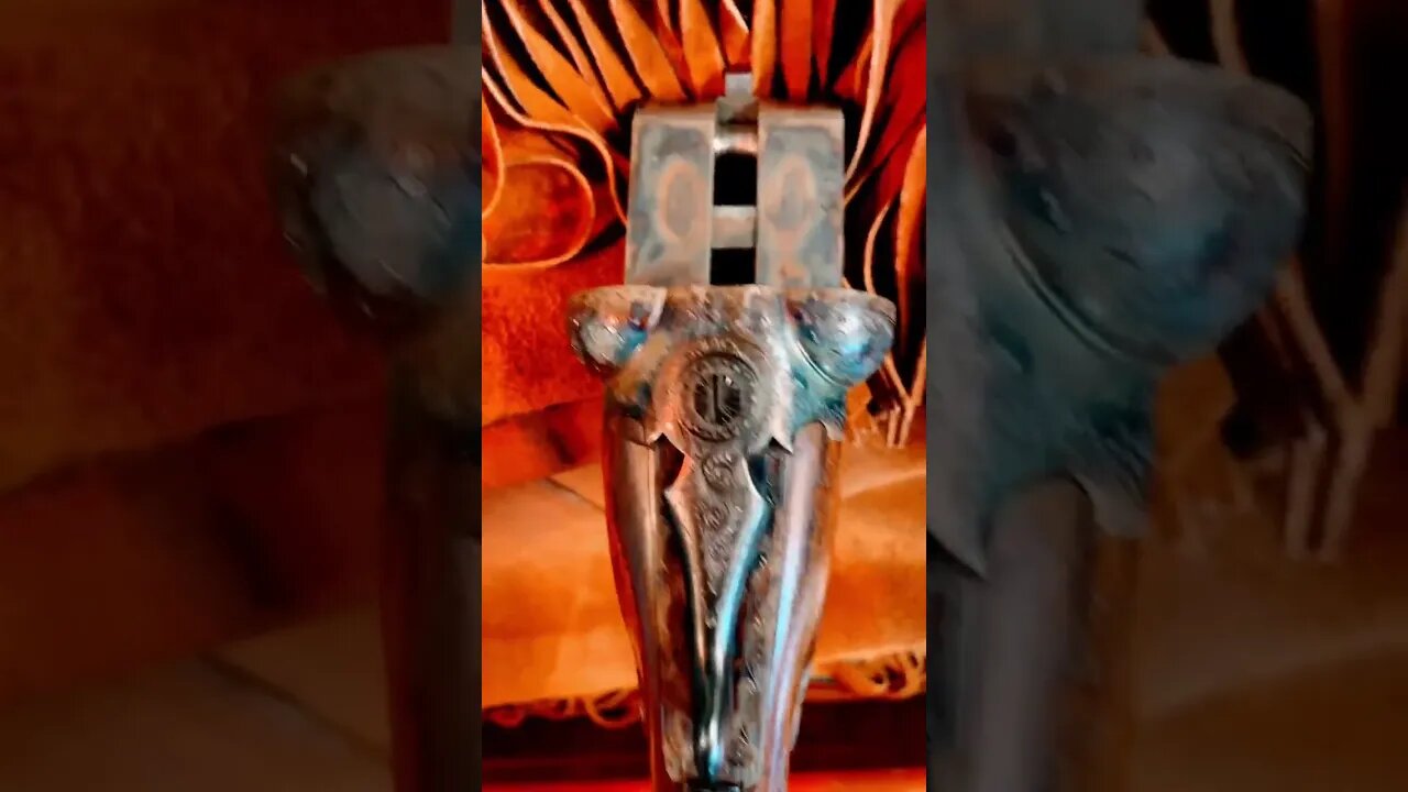 Breathtaking Shotgun, engraving; EXTREME close up🧐 Which side is BETTER?