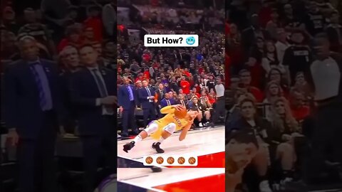 HE DEFILED GRAVITY! 🏀😳😳 #shorts #youtubeshorts #viral #tiktok #trending #funny #fun #music #lol