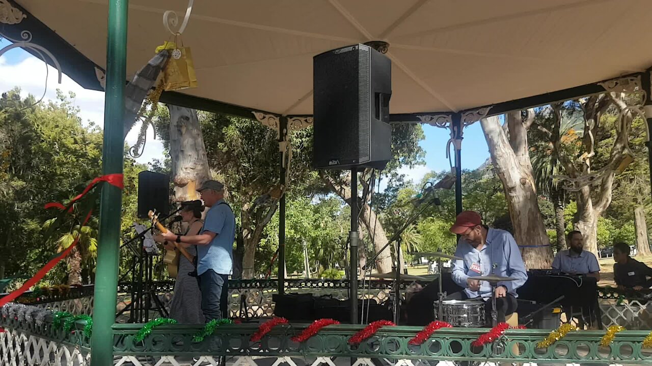 SOUTH AFRICA - Cape Town - Christmas Carols in the Park (Video) (7AN)