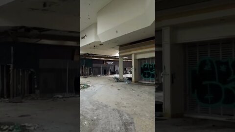 Abandoned Mall in Missouri