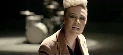 Emeli Sandé - Next To Me