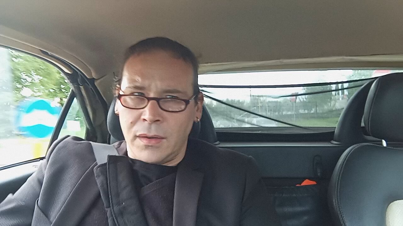 OSSERVANDO IL VIDEO DI UN ALFA ROMEO 90, E DI UN CITROËN CX, SI CAPISCE COME...